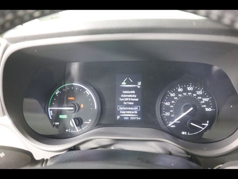 Used 2024 Toyota Sienna XLE w/ XLE Plus Package AWD/4WD image 24