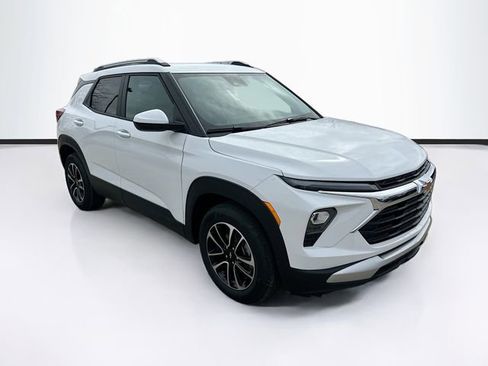 New 2026 Chevrolet TrailBlazer LT w/ Convenience Package image 3