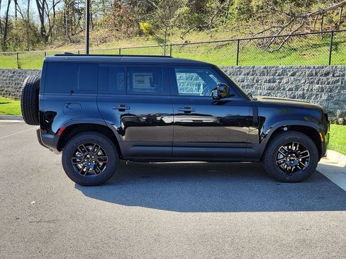 New 2026 Land Rover Defender 110 S AWD/4WD image 11