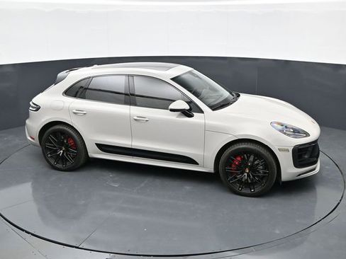 Used 2022 Porsche Macan GTS AWD/4WD image 30