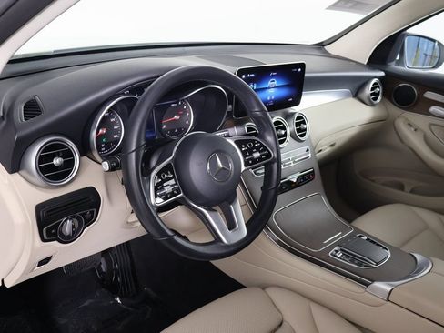 Certified 2022 Mercedes-Benz GLC 300 image 7