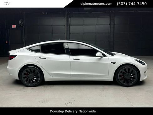 Used 2021 Tesla Model 3 Performance image 7