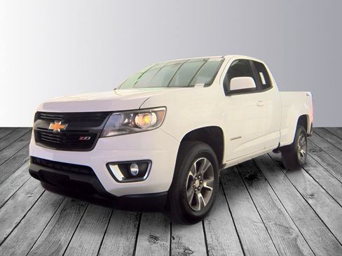 Used 2016 Chevrolet Colorado Z71 AWD/4WD image 5