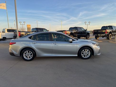 Used 2025 Toyota Camry LE FWD image 7
