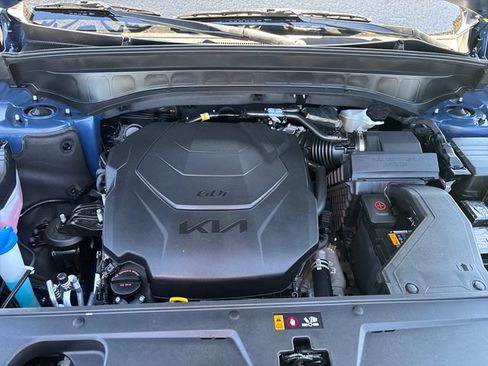 Used 2025 Kia Telluride EX w/ EX Captain's Chair Package AWD/4WD image 31