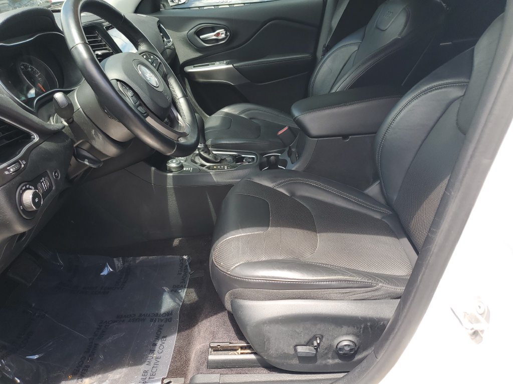 Used 2019 Jeep Cherokee Limited AWD/4WD image 21