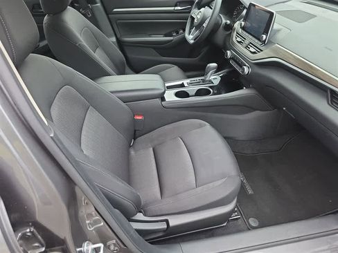 Used 2023 Nissan Altima 2.5 SV FWD image 26