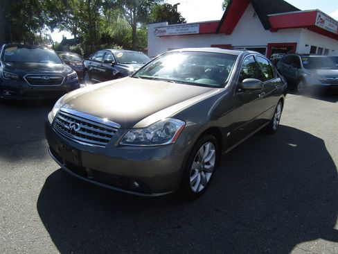 Used 2007 INFINITI M35 w/ Technology Pkg RWD image 12