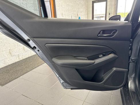 Used 2023 Nissan Altima 2.5 SV w/ SV Premium Package FWD image 39