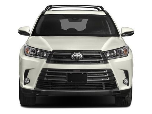 Used 2018 Toyota Highlander XLE FWD image 4