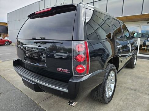 Used 2013 GMC Yukon Denali AWD/4WD image 5