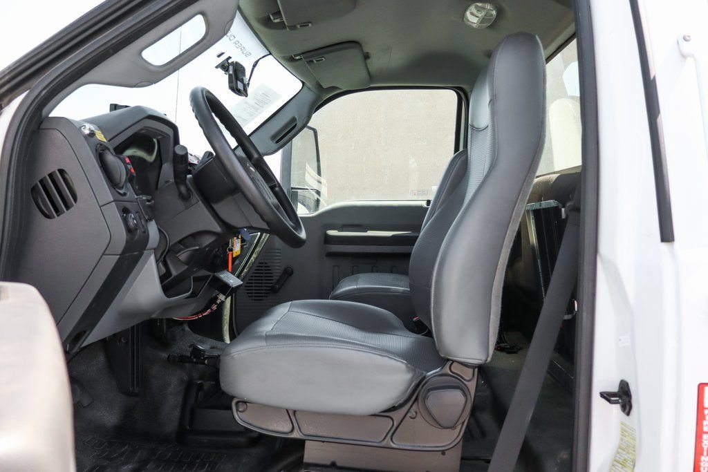Used 2019 Ford F650 2WD Regular Cab Super Duty image 23