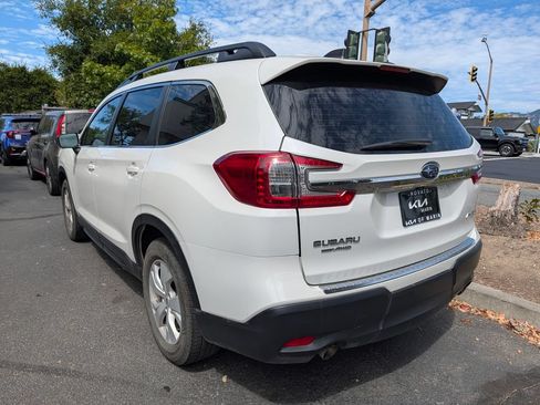 Used 2023 Subaru Ascent 8-Passenger AWD/4WD image 3