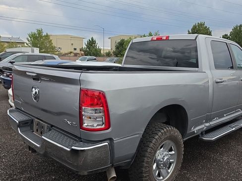 Certified 2022 RAM 2500 Big Horn AWD/4WD image 3