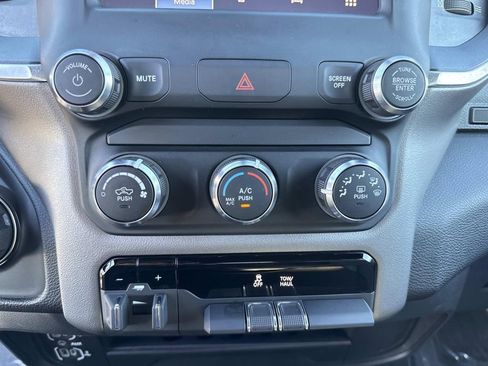 Used 2024 RAM 2500 Big Horn image 30