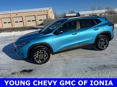 Used 2025 Chevrolet Trax LT