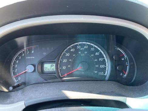 Used 2013 Toyota Sienna LE FWD image 37