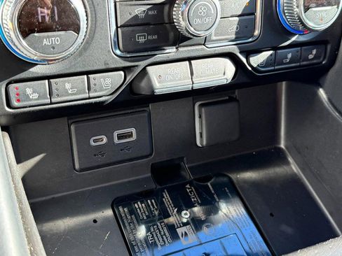 Used 2021 GMC Yukon SLT image 19