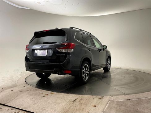 Used 2020 Subaru Forester Limited AWD/4WD image 4