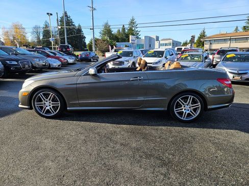Used 2011 Mercedes-Benz E 550 Cabriolet image 8