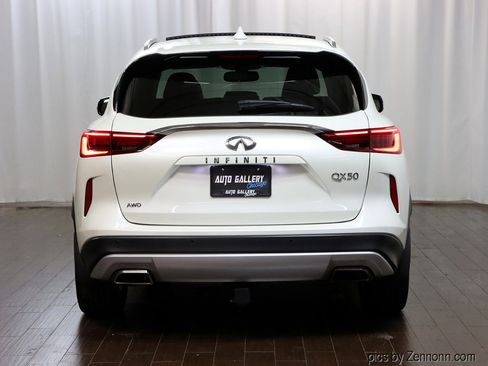 Used 2019 INFINITI QX50 Essential w/ Premium Heat Package image 7