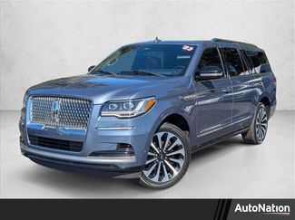 Used 2023 Lincoln Navigator L Reserve video 1