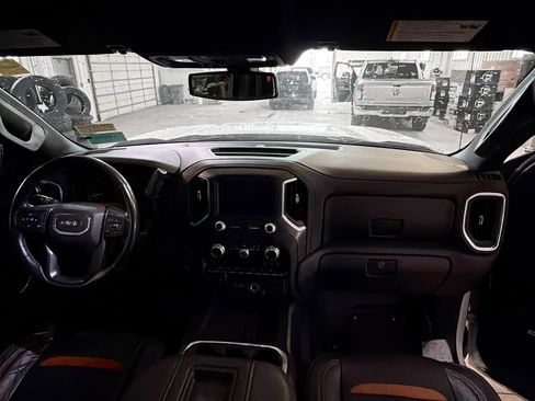 Used 2021 GMC Sierra 1500 AT4 w/ AT4 Premium Package AWD/4WD image 10