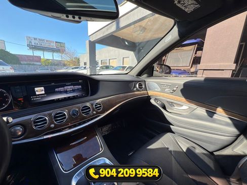 Used 2017 Mercedes-Benz S 550 Sedan image 33