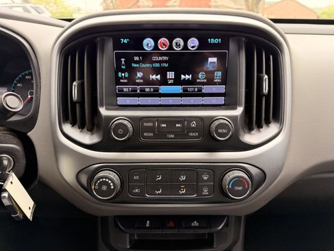 Used 2016 Chevrolet Colorado LT w/ LT Convenience Package image 18