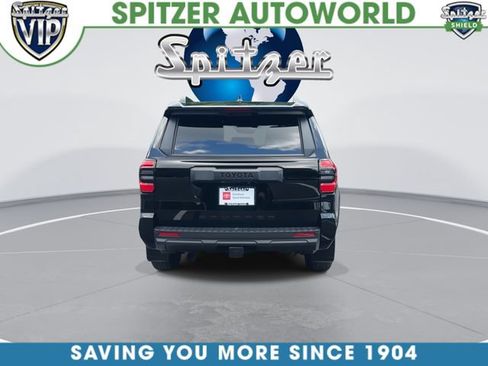 Certified 2025 Toyota 4Runner SR5 AWD/4WD image 7
