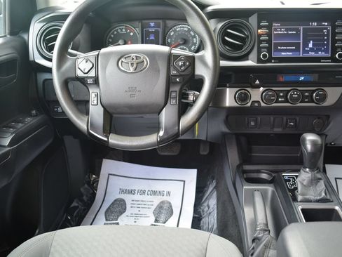 Used 2021 Toyota Tacoma SR AWD/4WD image 9