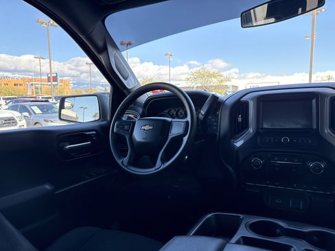 Used 2020 Chevrolet Silverado 1500 Custom w/ Custom Value Package image 24