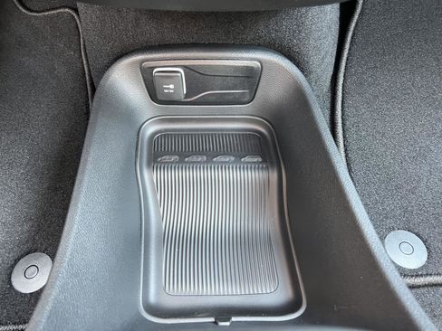 New 2026 Chrysler Pacifica Select image 27