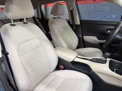 Used 2023 Honda HR-V LX image 26
