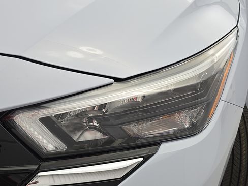 New 2025 Nissan Versa SV w/ Trunk Package image 29