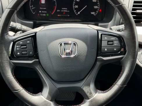 Used 2025 Honda Odyssey Sport-L image 14