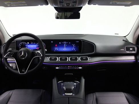 New 2026 Mercedes-Benz GLS 450 4MATIC image 2