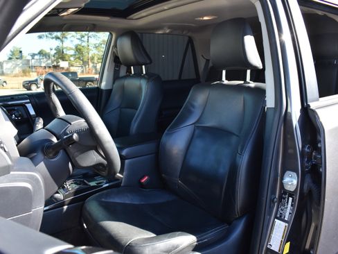 Used 2019 Toyota 4Runner Limited image 27