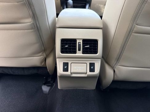 Used 2018 Subaru Outback 2.5i Limited AWD/4WD image 20