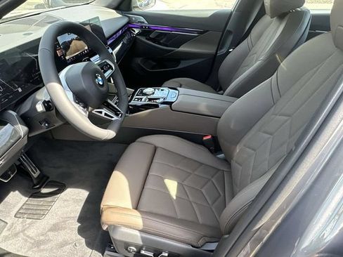 New 2027 BMW 530i xDrive w/ M Sport Package AWD/4WD image 13