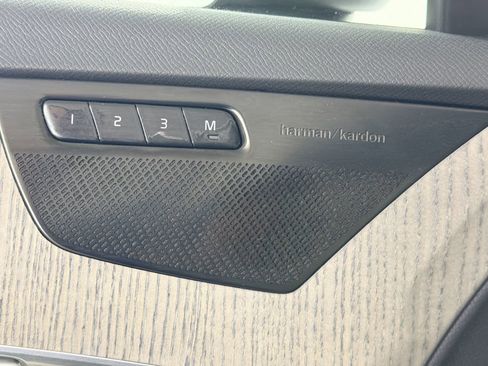 Used 2023 Volvo XC90 B6 Plus w/ Protection Package Premier image 19