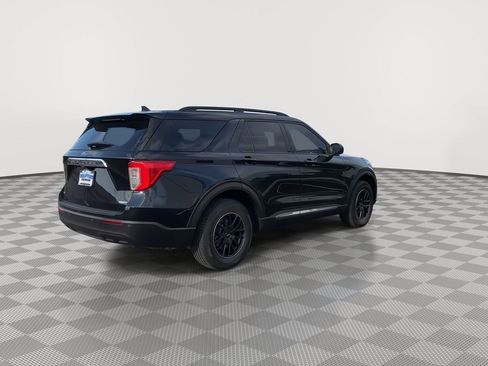 Used 2020 Ford Explorer XLT image 7