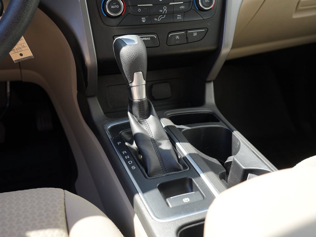 Used 2017 Ford Escape SE AWD/4WD image 25