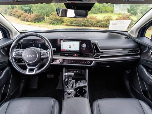 Used 2024 Kia Sportage EX FWD image 21