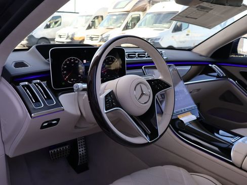 New 2026 Mercedes-Benz S 580 4MATIC Sedan image 19