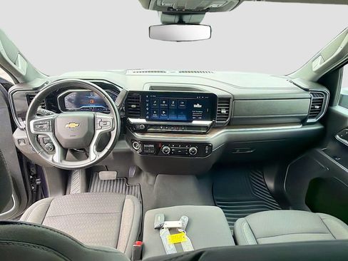 Used 2024 Chevrolet Silverado 2500 LT AWD/4WD image 15