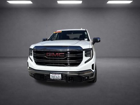 Used 2025 GMC Sierra 1500 SLT RWD image 8