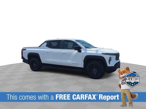 Used 2024 Chevrolet Silverado EV W/T AWD/4WD image 2