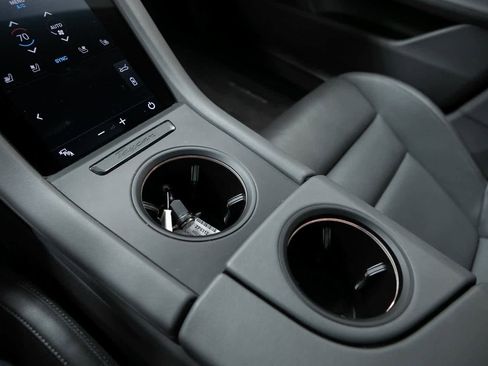 Certified 2022 Porsche Taycan 4S image 23