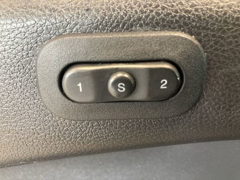 Used 2018 Jeep Grand Cherokee Limited w/ Luxury Group II AWD/4WD image 15